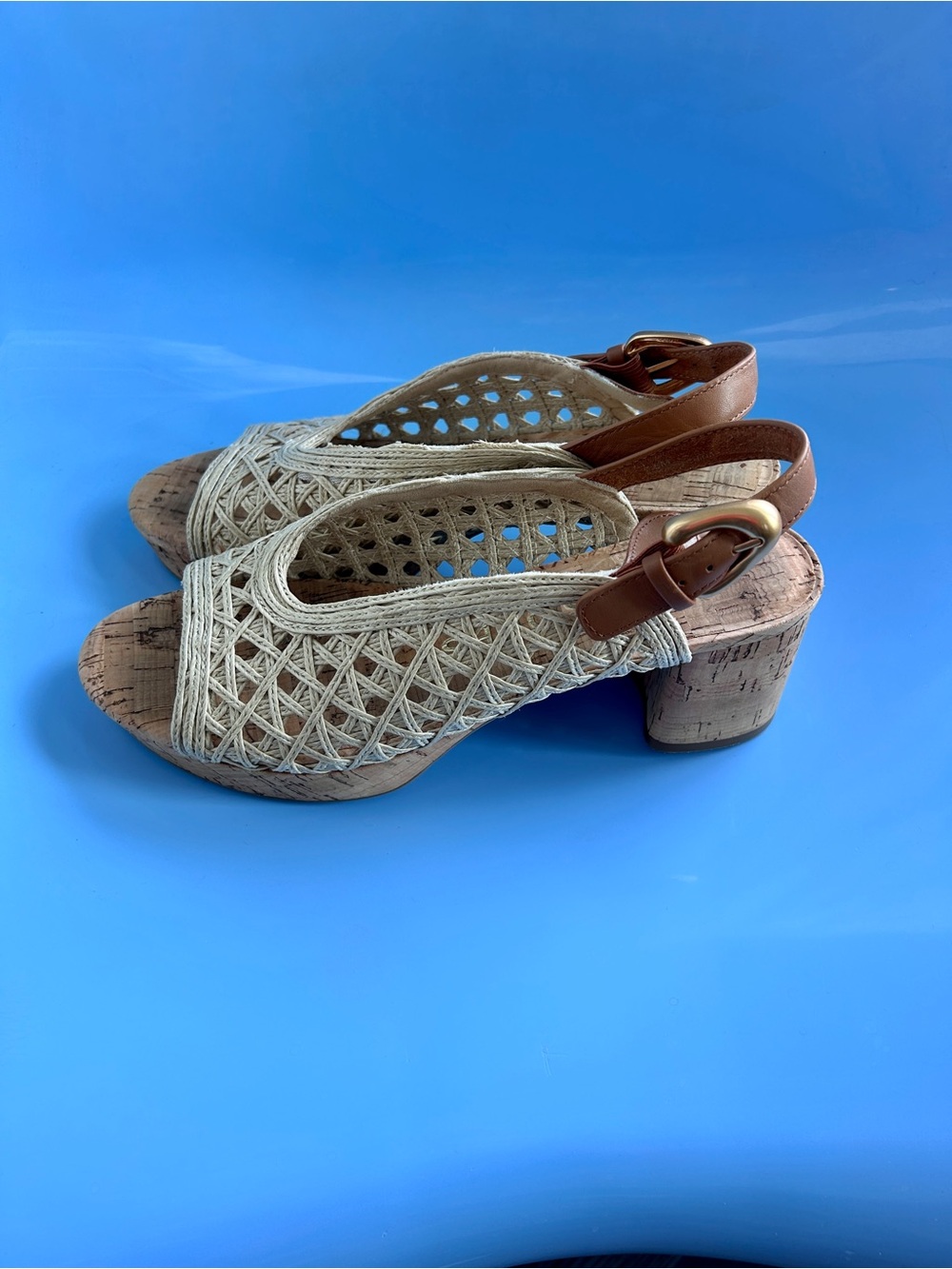 AEROSOLES Beige Woven Raffia Slingback Block Block Heel Sandals
